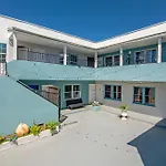 Modern Studio For 2 - Prime Location Beverly Hills Adj